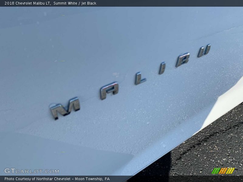 Summit White / Jet Black 2018 Chevrolet Malibu LT
