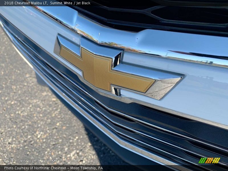 Summit White / Jet Black 2018 Chevrolet Malibu LT
