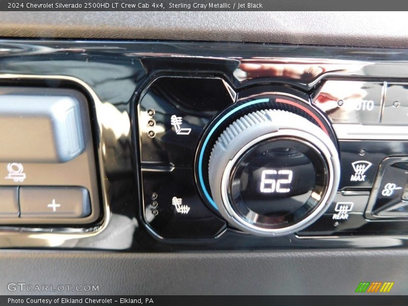 Controls of 2024 Silverado 2500HD LT Crew Cab 4x4