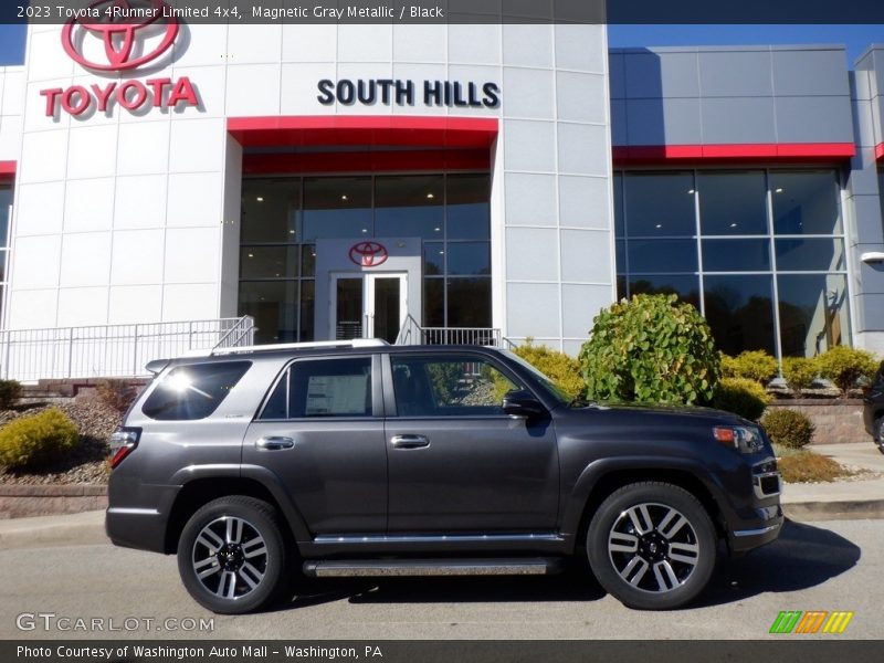 Magnetic Gray Metallic / Black 2023 Toyota 4Runner Limited 4x4
