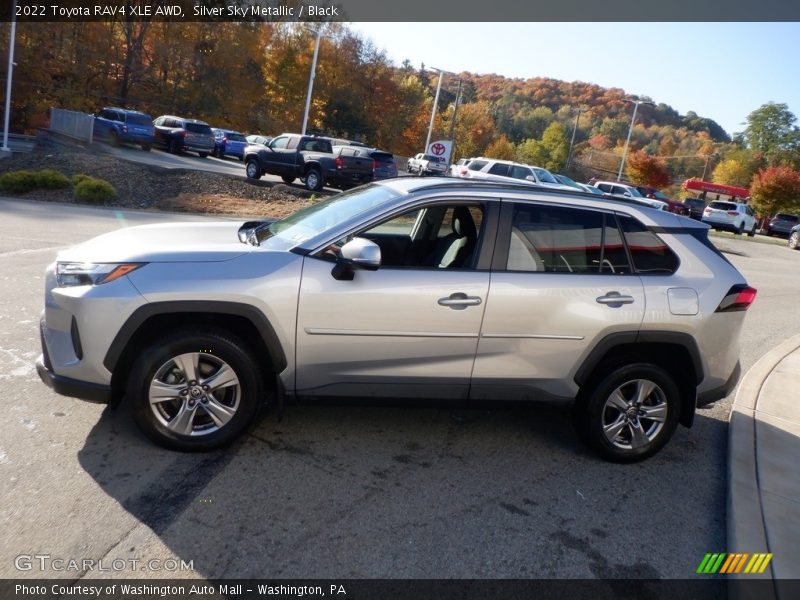  2022 RAV4 XLE AWD Silver Sky Metallic