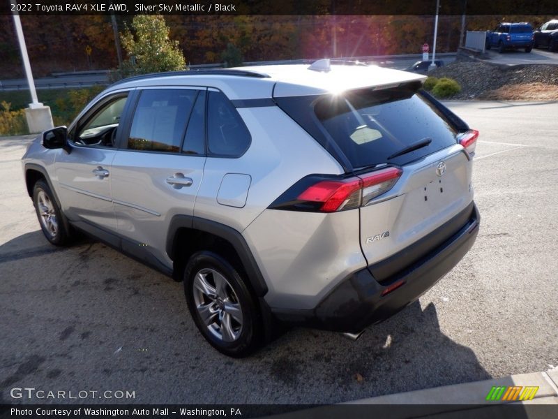  2022 RAV4 XLE AWD Silver Sky Metallic