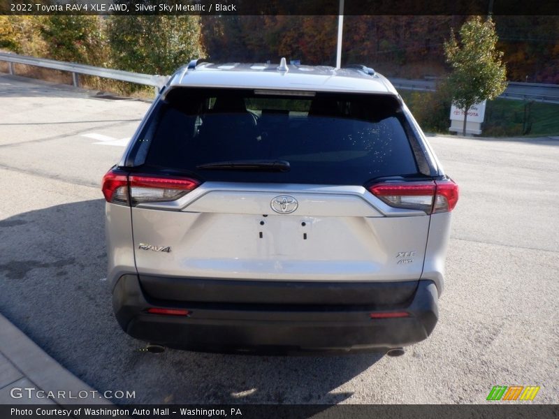Silver Sky Metallic / Black 2022 Toyota RAV4 XLE AWD