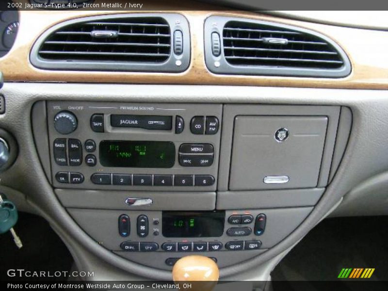 Zircon Metallic / Ivory 2002 Jaguar S-Type 4.0