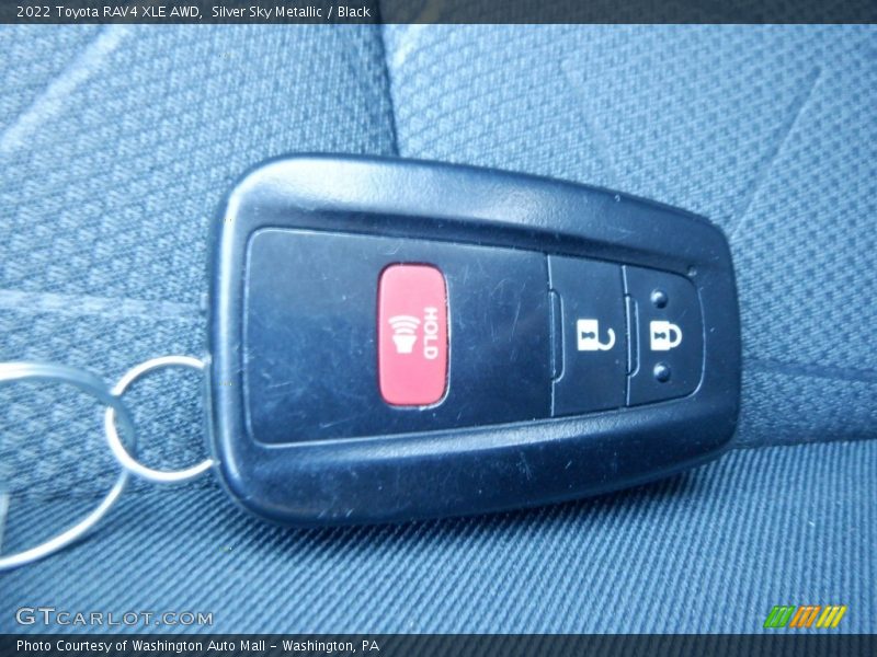 Keys of 2022 RAV4 XLE AWD