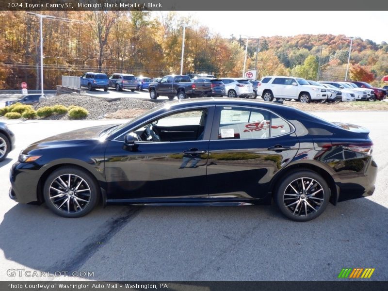  2024 Camry SE Midnight Black Metallic