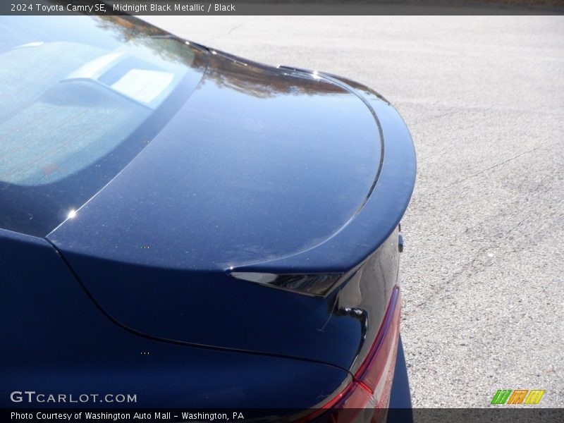 Midnight Black Metallic / Black 2024 Toyota Camry SE