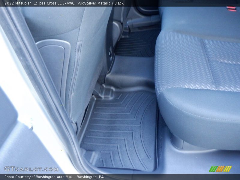 Alloy Silver Metallic / Black 2022 Mitsubishi Eclipse Cross LE S-AWC