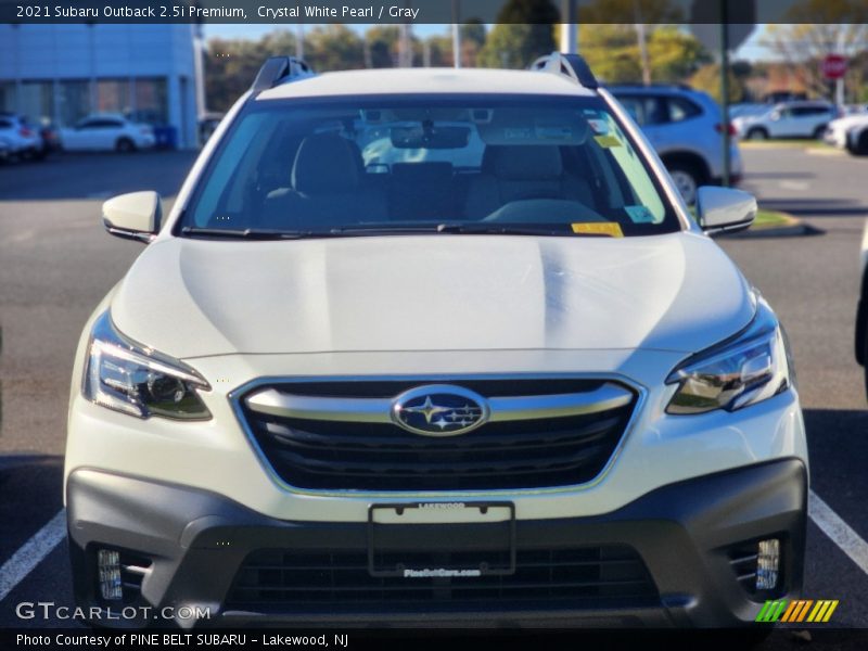 Crystal White Pearl / Gray 2021 Subaru Outback 2.5i Premium