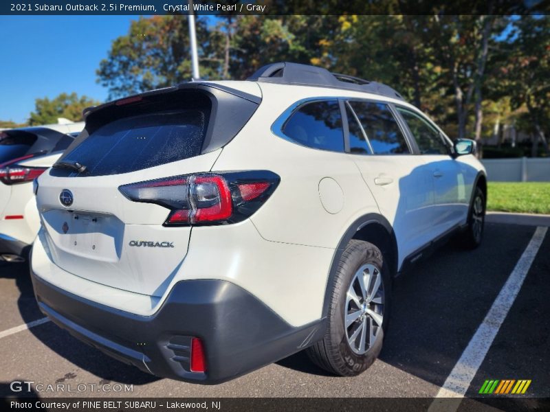 Crystal White Pearl / Gray 2021 Subaru Outback 2.5i Premium