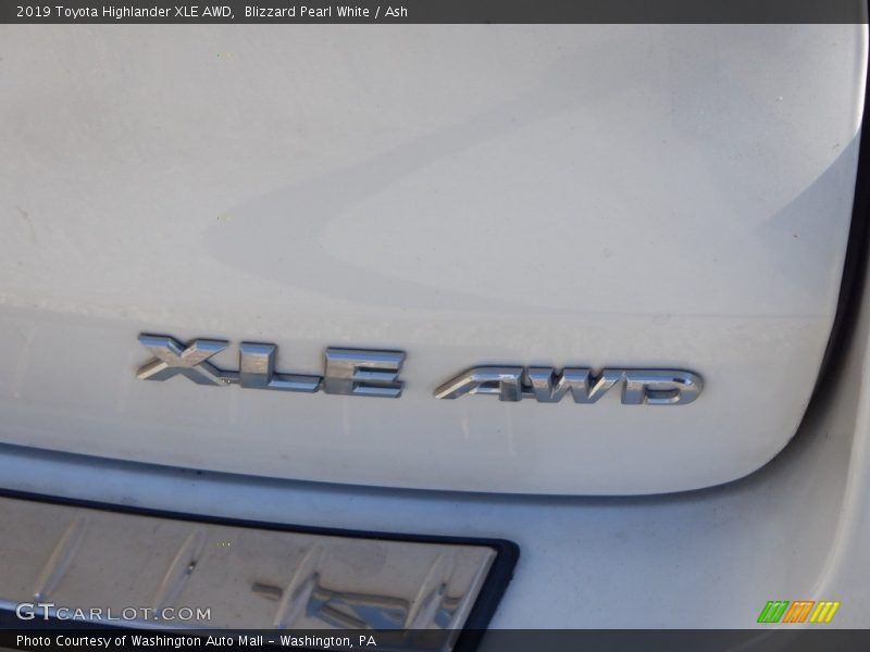 Blizzard Pearl White / Ash 2019 Toyota Highlander XLE AWD