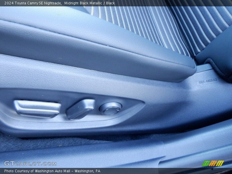 Front Seat of 2024 Camry SE Nightsade