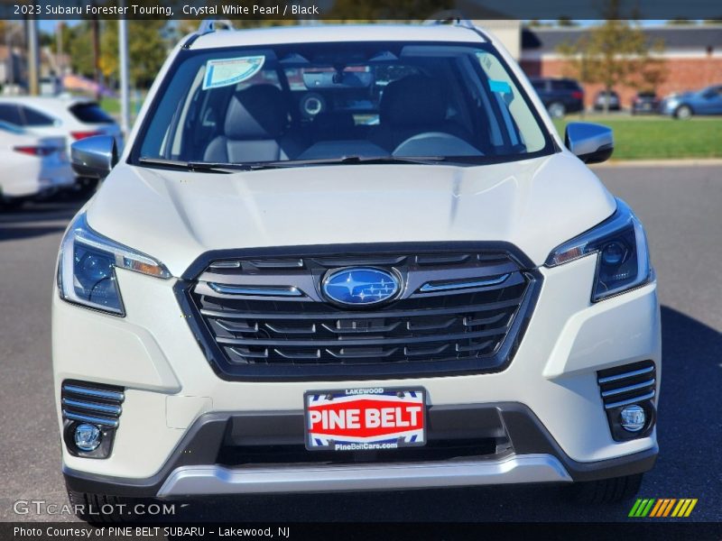 Crystal White Pearl / Black 2023 Subaru Forester Touring