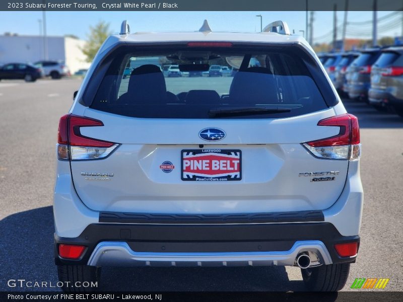 Crystal White Pearl / Black 2023 Subaru Forester Touring