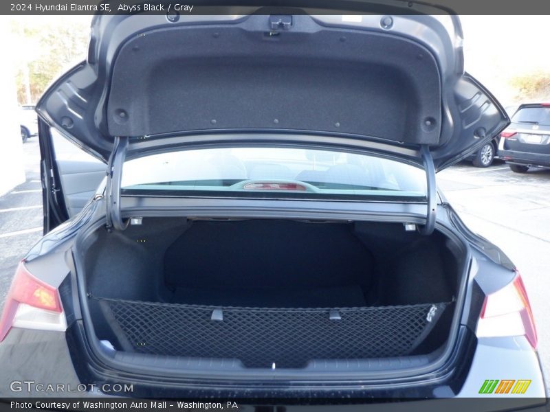  2024 Elantra SE Trunk