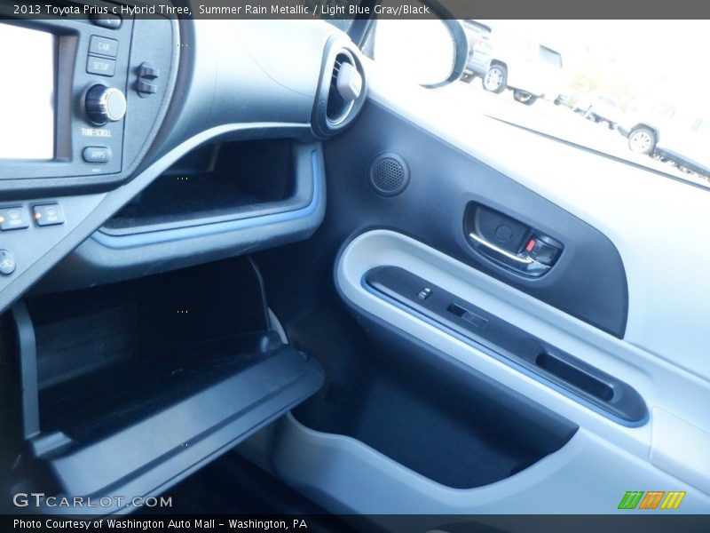 Summer Rain Metallic / Light Blue Gray/Black 2013 Toyota Prius c Hybrid Three