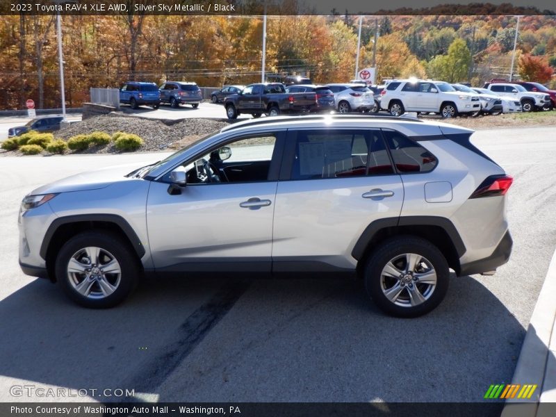  2023 RAV4 XLE AWD Silver Sky Metallic