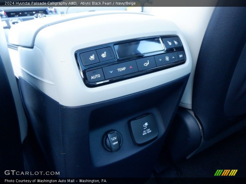 Abyss Black Pearl / Navy/Beige 2024 Hyundai Palisade Calligraphy AWD