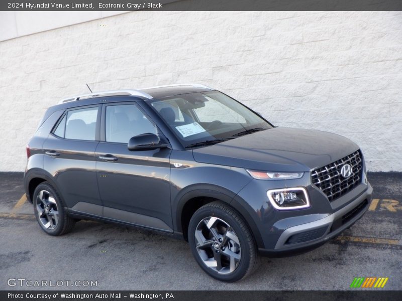 Front 3/4 View of 2024 Venue Limited