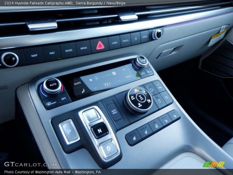  2024 Palisade Calligraphy AWD 8 Speed Automatic Shifter