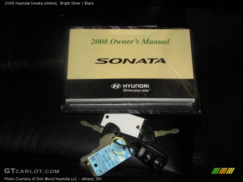 Bright Silver / Black 2008 Hyundai Sonata Limited