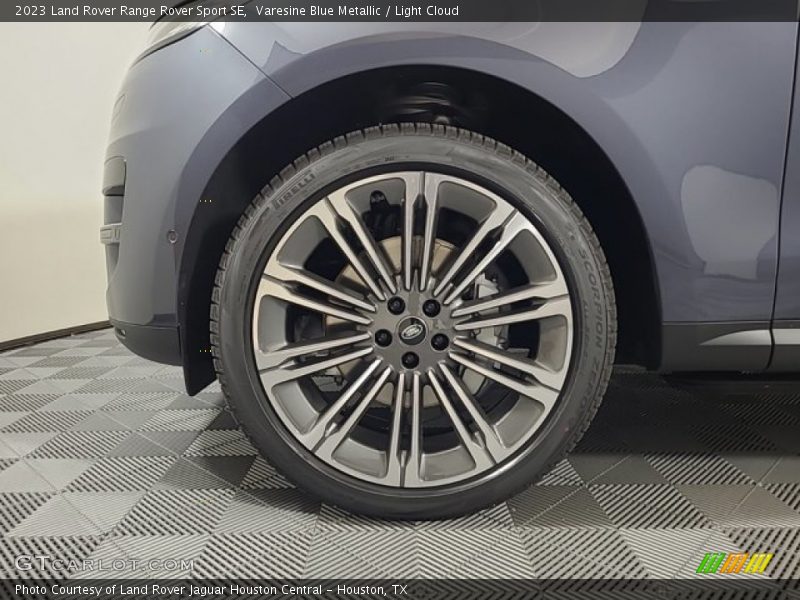  2023 Range Rover Sport SE Wheel