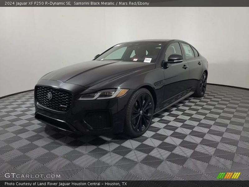  2024 XF P250 R-Dynamic SE Santorini Black Metallic