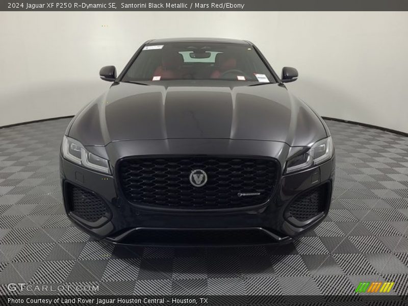  2024 XF P250 R-Dynamic SE Santorini Black Metallic