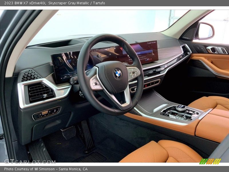 Dashboard of 2023 X7 xDrive40i