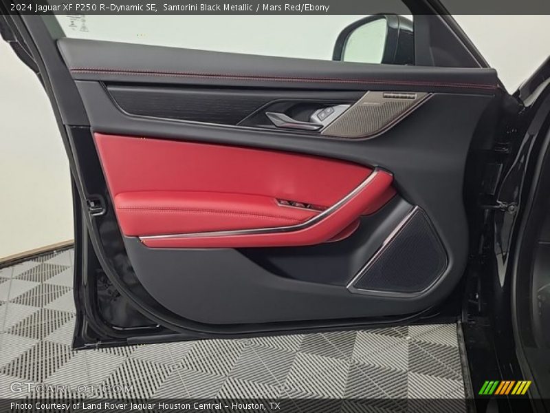 Door Panel of 2024 XF P250 R-Dynamic SE