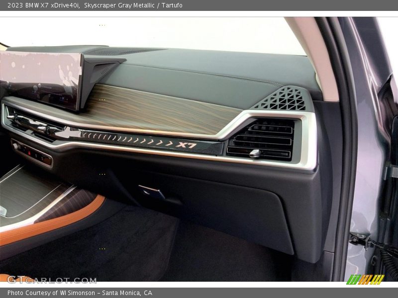 Dashboard of 2023 X7 xDrive40i