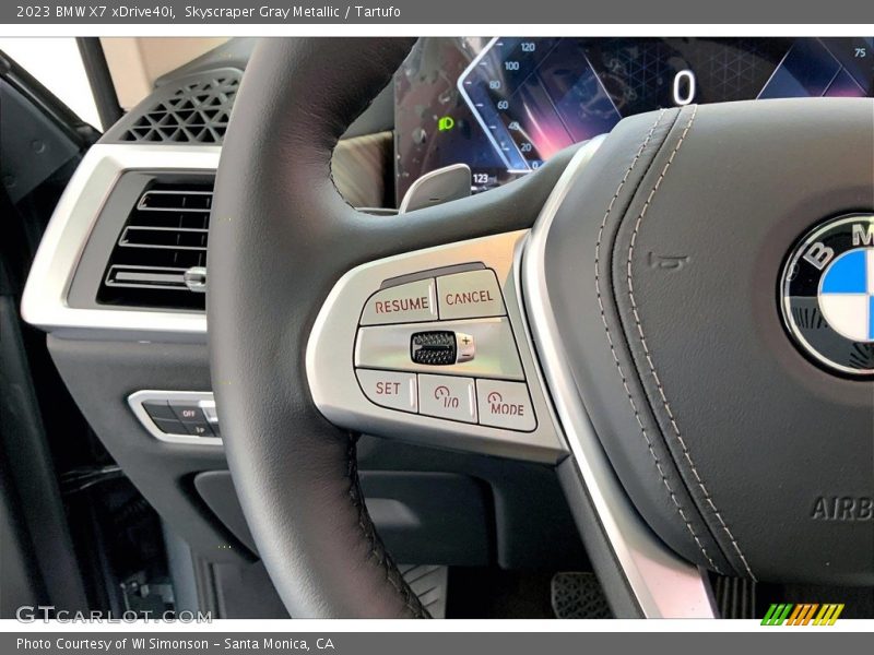  2023 X7 xDrive40i Steering Wheel