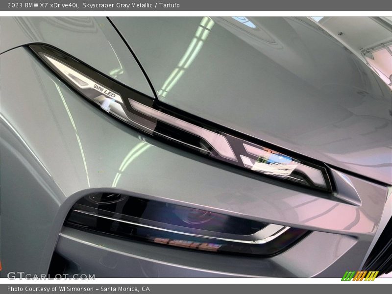Skyscraper Gray Metallic / Tartufo 2023 BMW X7 xDrive40i