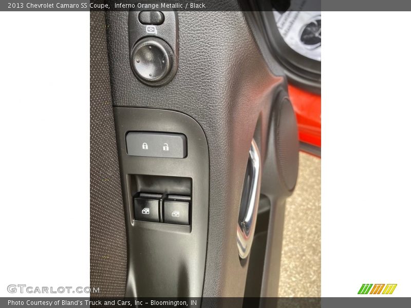Door Panel of 2013 Camaro SS Coupe