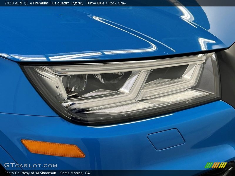 Turbo Blue / Rock Gray 2020 Audi Q5 e Premium Plus quattro Hybrid