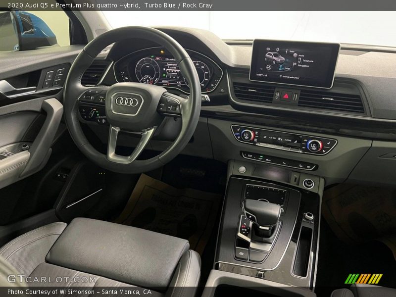 Dashboard of 2020 Q5 e Premium Plus quattro Hybrid