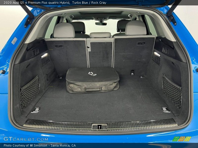  2020 Q5 e Premium Plus quattro Hybrid Trunk