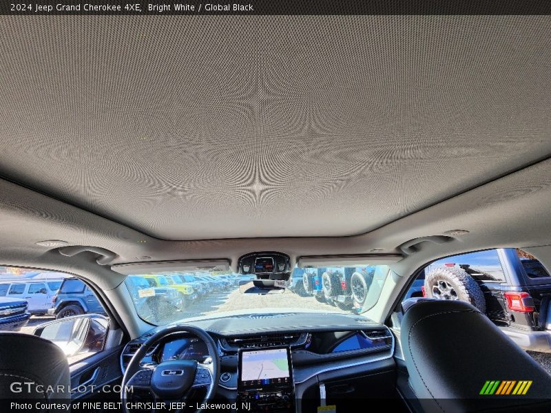 Bright White / Global Black 2024 Jeep Grand Cherokee 4XE