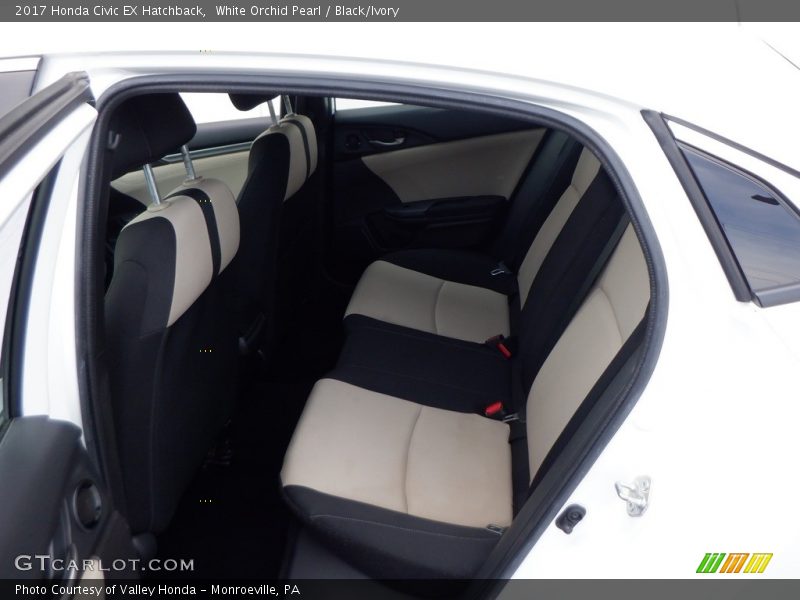 White Orchid Pearl / Black/Ivory 2017 Honda Civic EX Hatchback