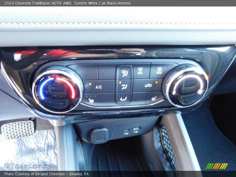 Controls of 2024 TrailBlazer ACTIV AWD