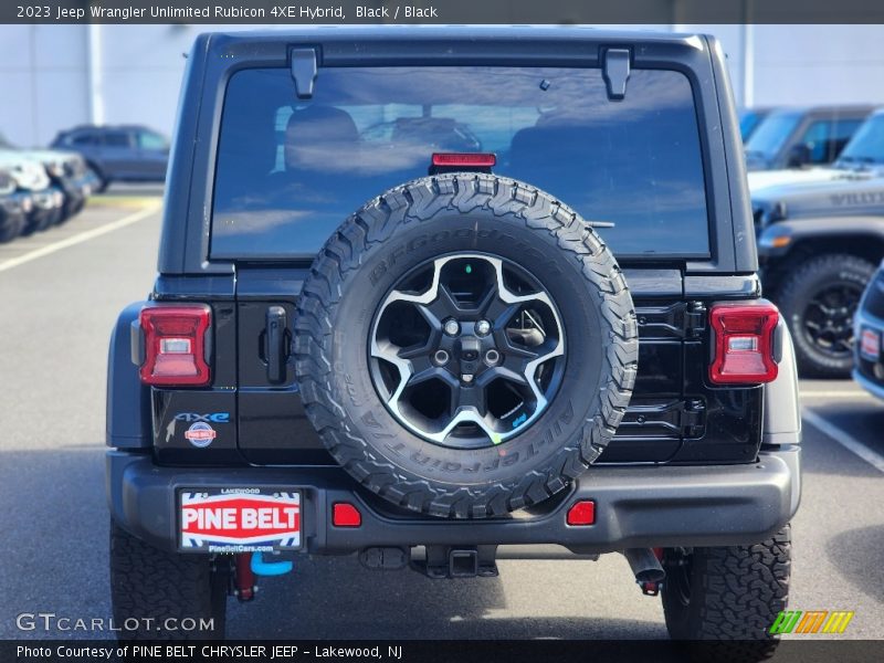 Black / Black 2023 Jeep Wrangler Unlimited Rubicon 4XE Hybrid