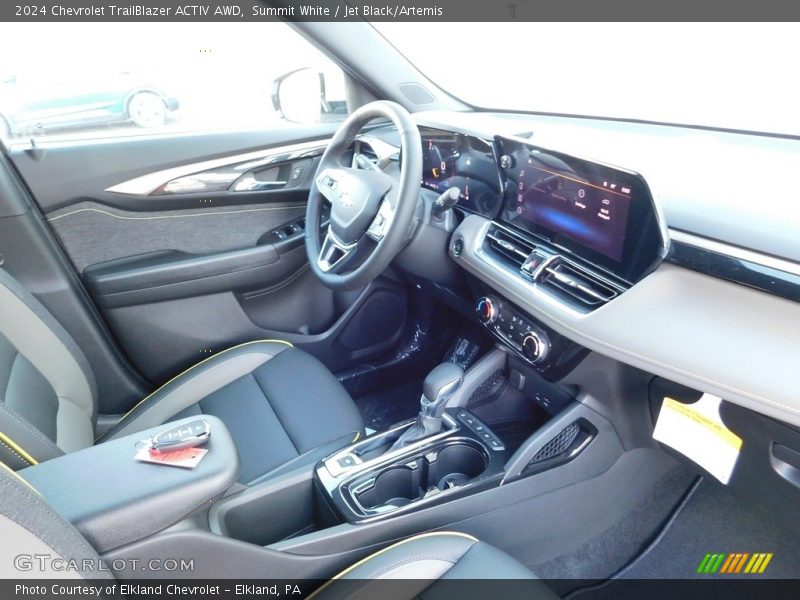Summit White / Jet Black/Artemis 2024 Chevrolet TrailBlazer ACTIV AWD