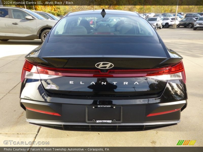 Abyss Black / Black 2024 Hyundai Elantra SEL