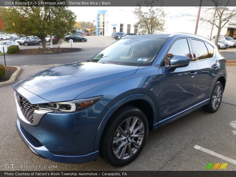 Front 3/4 View of 2024 CX-5 S Premium AWD
