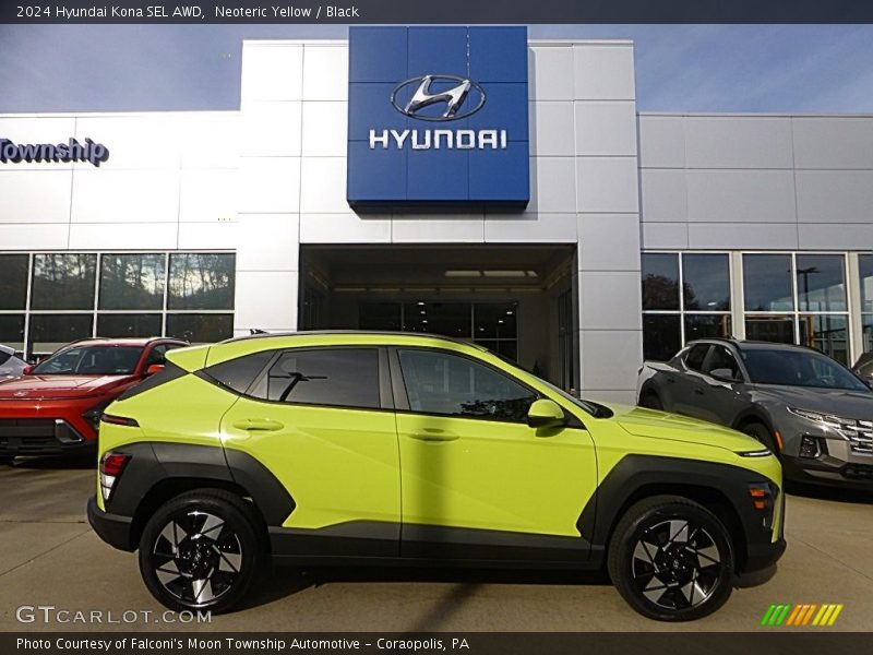 Neoteric Yellow / Black 2024 Hyundai Kona SEL AWD