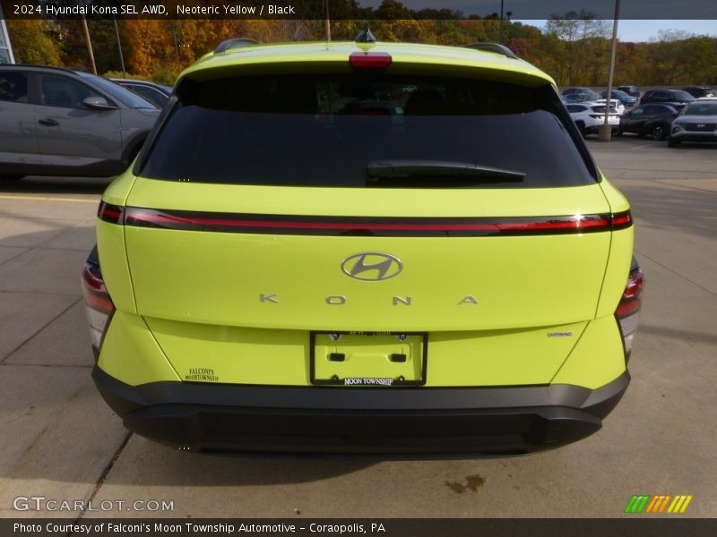 Neoteric Yellow / Black 2024 Hyundai Kona SEL AWD