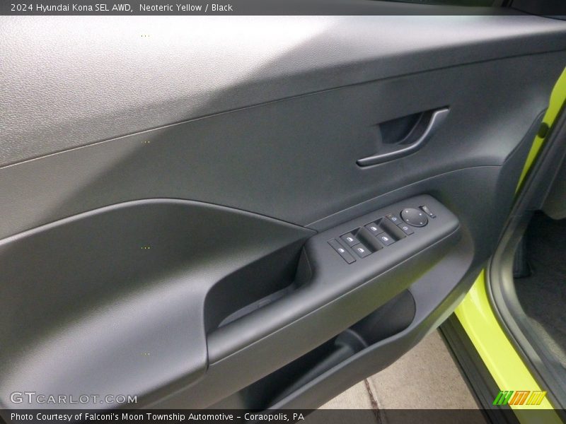 Door Panel of 2024 Kona SEL AWD