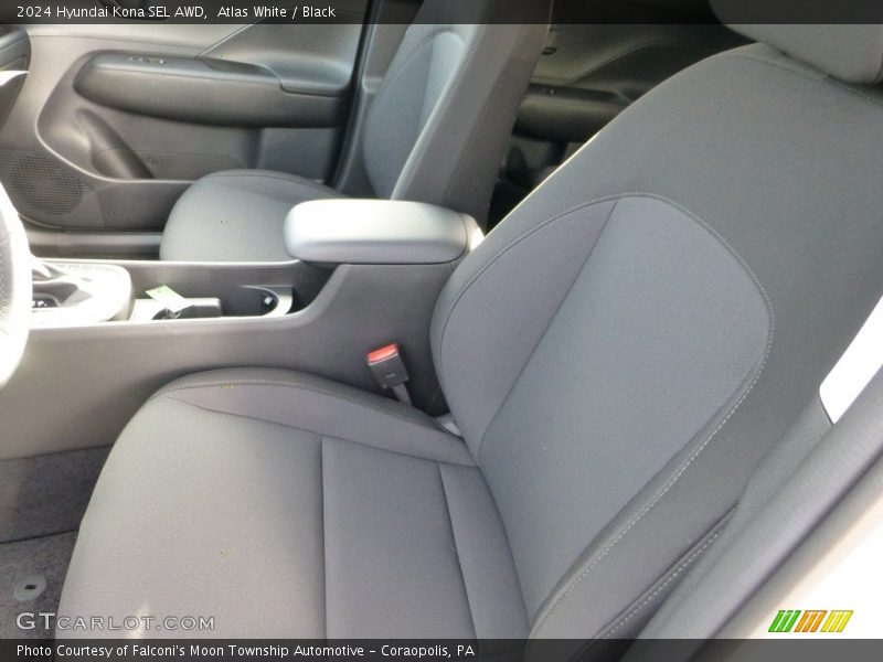 Atlas White / Black 2024 Hyundai Kona SEL AWD