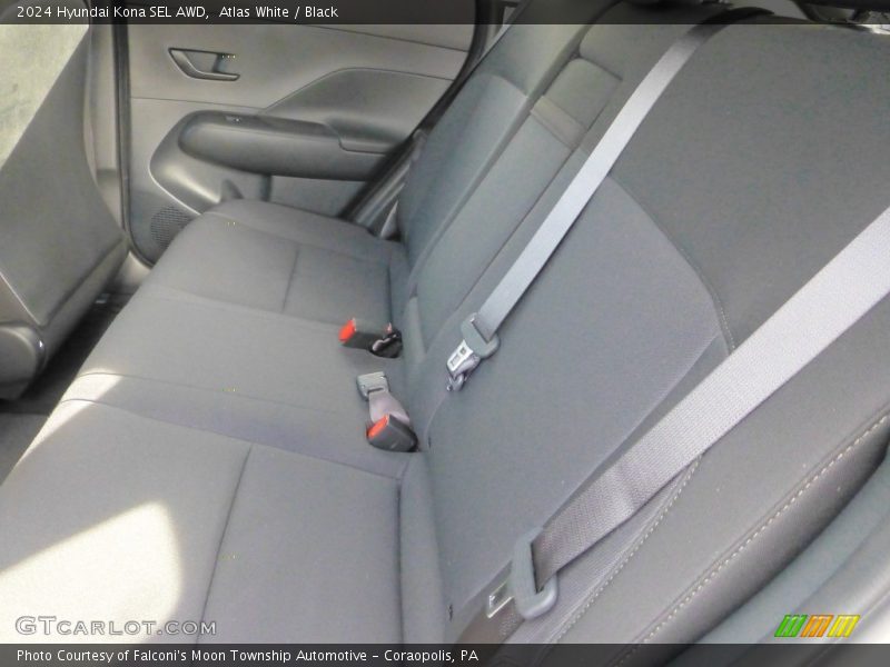 Atlas White / Black 2024 Hyundai Kona SEL AWD