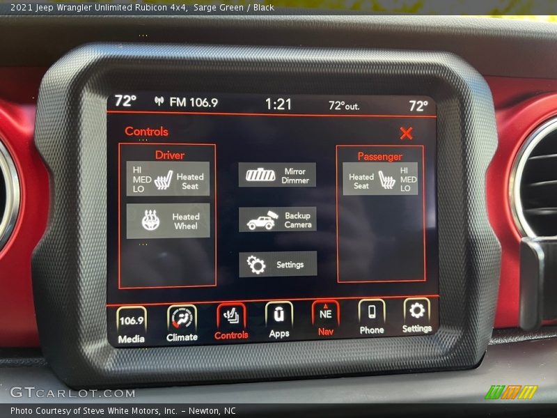 Controls of 2021 Wrangler Unlimited Rubicon 4x4